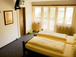 - Self Check-in 3* Brig