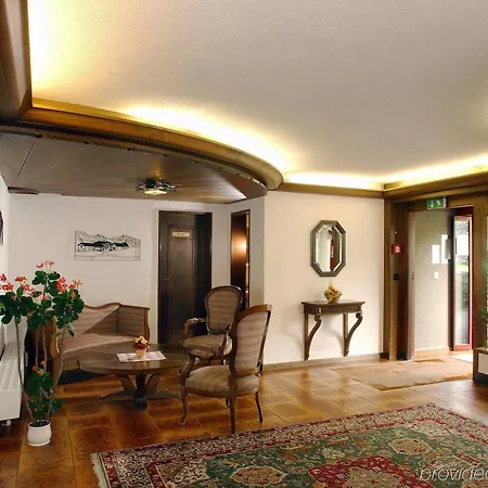 - Self Check-in Hotel