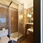 - Self Check-in Hotel