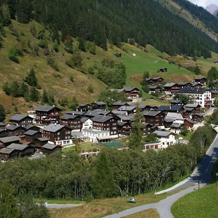 - Self Check-in 3* Brigue