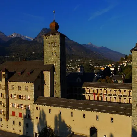 - Self Check-in Brigue