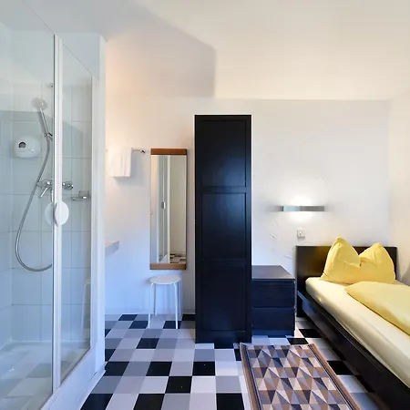 - Self Check-in Hotel Brigue